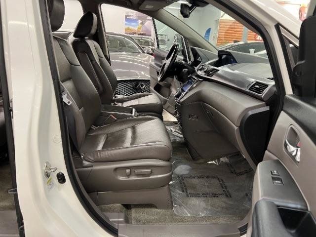 Used 2014 Honda Odyssey Touring image 9