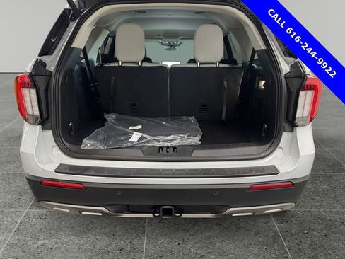 Used 2026 Ford Explorer Active w/ Active Comfort Package image 13