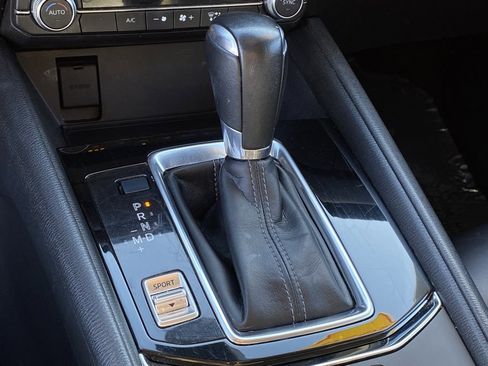 Used 2020 MAZDA CX-5 Touring image 20