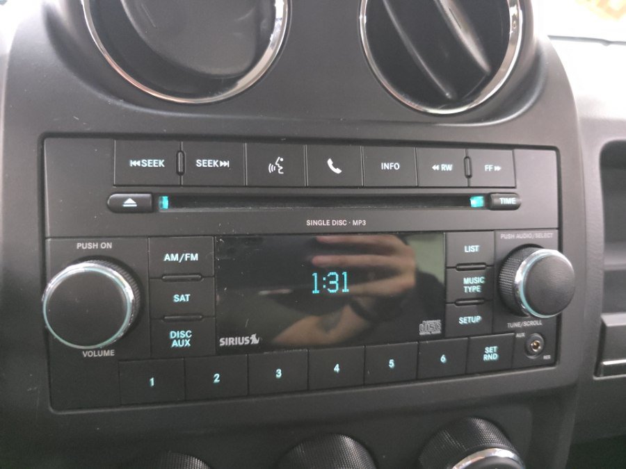 Used 2011 Jeep Patriot Latitude AWD/4WD image 16