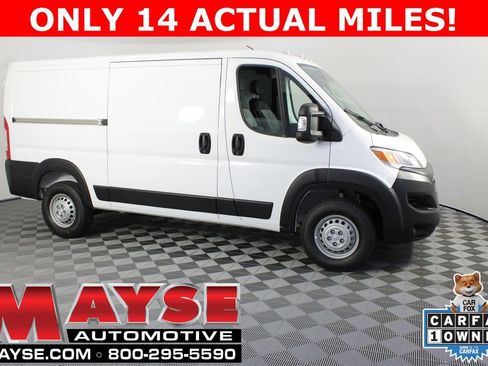 Used 2025 RAM ProMaster 2500 w/ Convenience Group FWD image 1