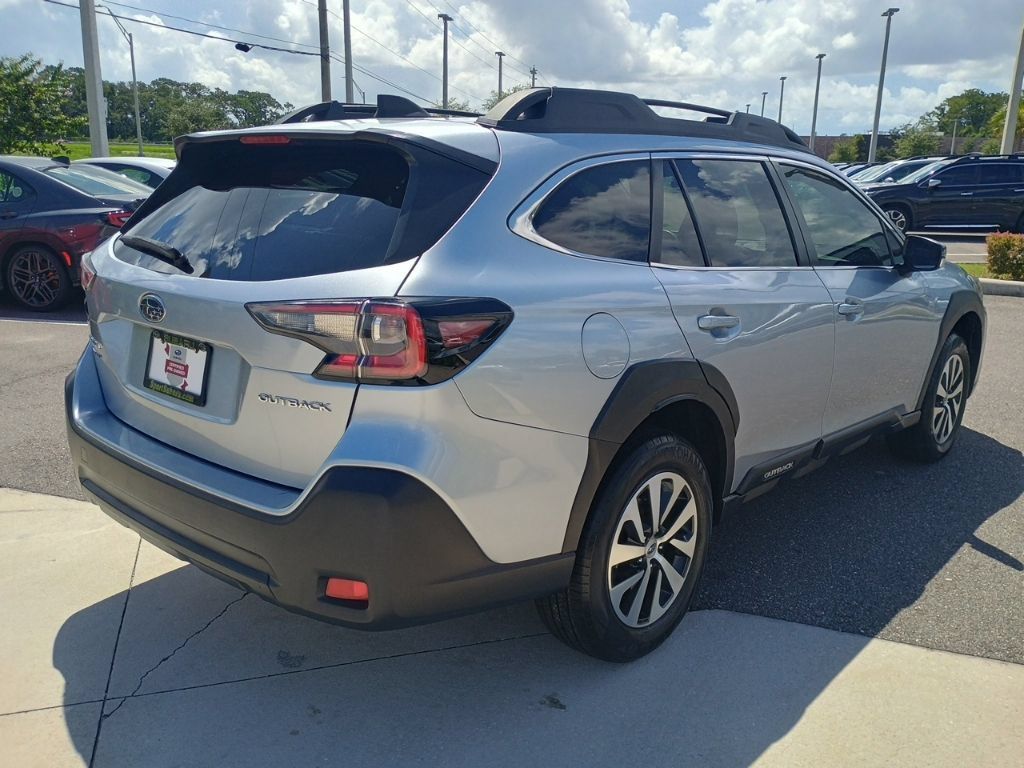 Certified 2024 Subaru Outback Premium AWD/4WD image 5