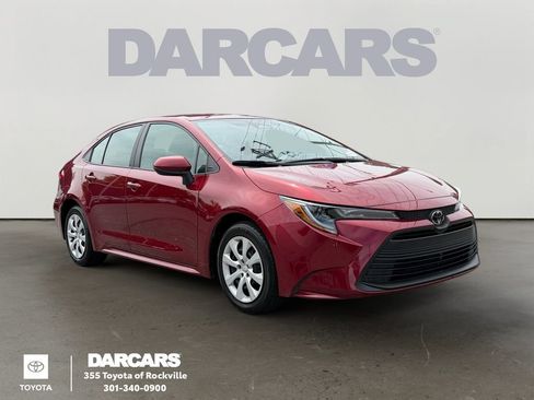 Used 2025 Toyota Corolla LE FWD image 1