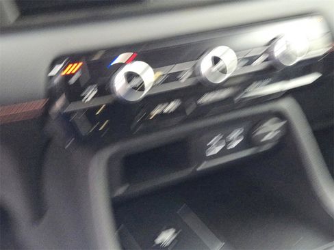 Certified 2025 Honda Pilot TrailSport image 22