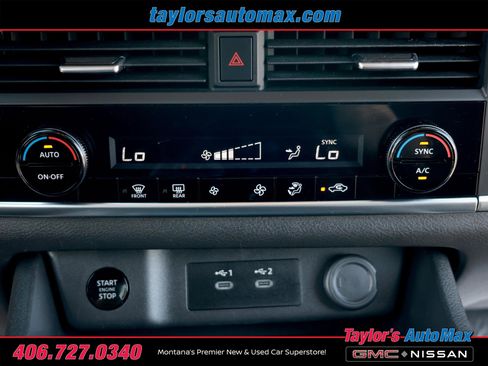 Used 2025 Nissan Rogue SV image 17