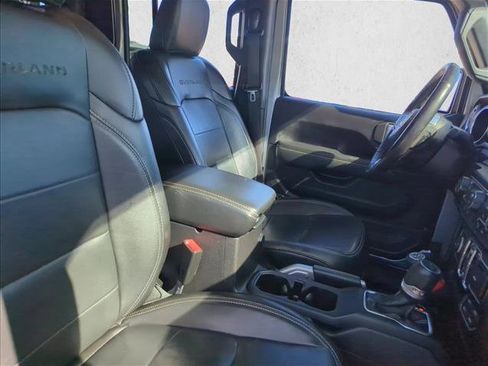 Used 2020 Jeep Gladiator Overland w/ Uconnect 4C Nav & Sound Group image 25