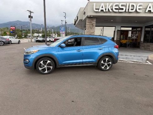 Used 2016 Hyundai Tucson Limited w/ Option Group 03 FWD image 4