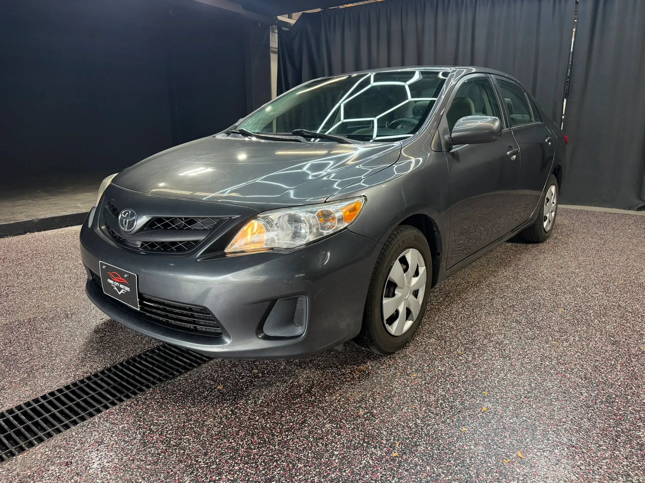 Used 2011 Toyota Corolla LE FWD image 3