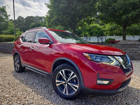 Used 2017 Nissan Rogue SL w/ SL Premium Package AWD/4WD image 35