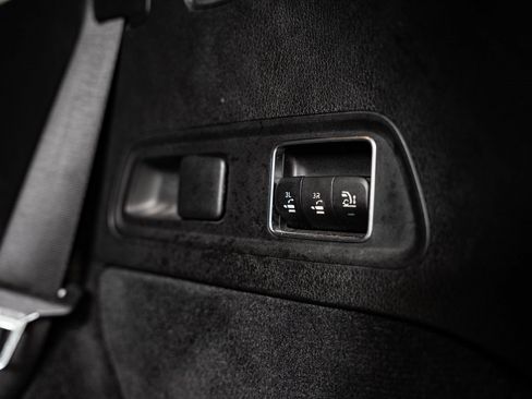 Used 2020 Mercedes-Benz GLS 450 4MATIC image 25