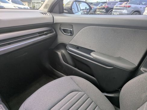 Used 2025 Kia K4 EX FWD image 16