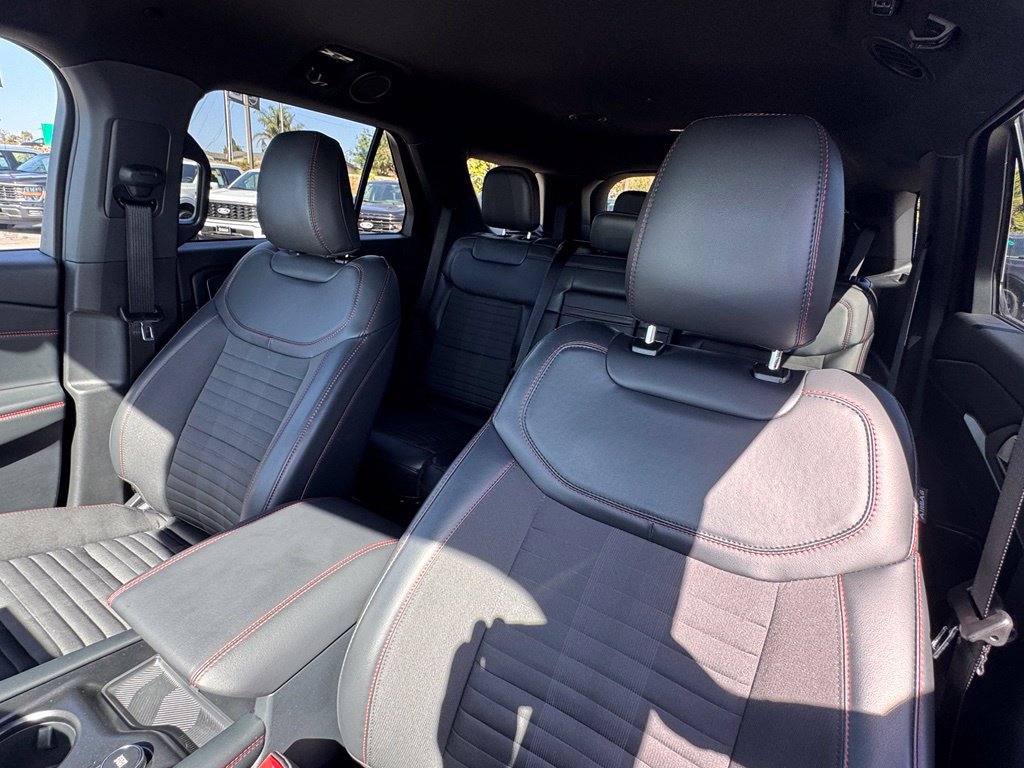Used 2026 Ford Explorer ST-Line RWD image 19
