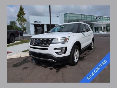Certified 2017 Ford Explorer XLT w/ Equipment Group 202A