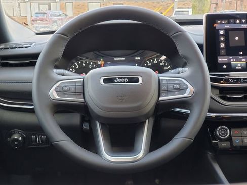 New 2026 Jeep Compass Limited image 18