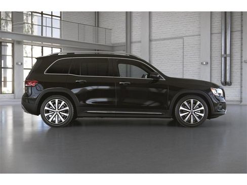 Certified 2022 Mercedes-Benz GLB 250 GLB 250 image 2