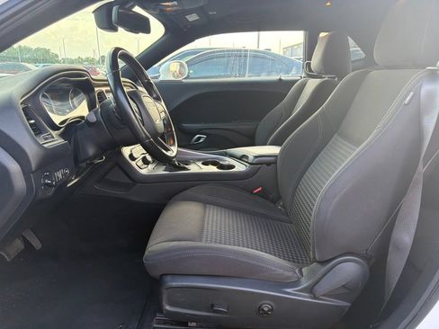 Used 2022 Dodge Challenger R/T RWD image 11