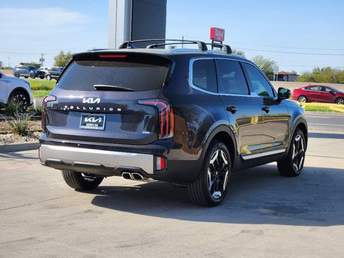New 2025 Kia Telluride EX w/ EX Captain's Chair Package image 3