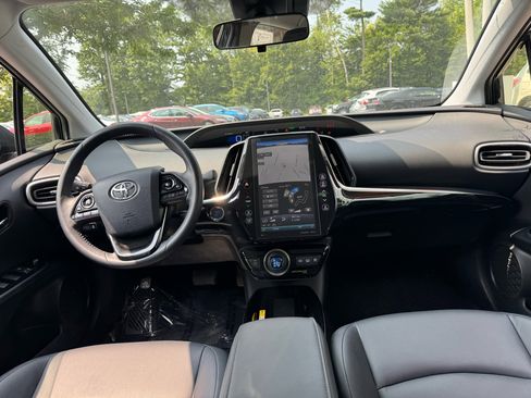 Used 2022 Toyota Prius Prime XLE image 14