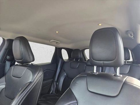 Used 2020 Jeep Cherokee Latitude Plus w/ Cold Weather Group FWD image 14