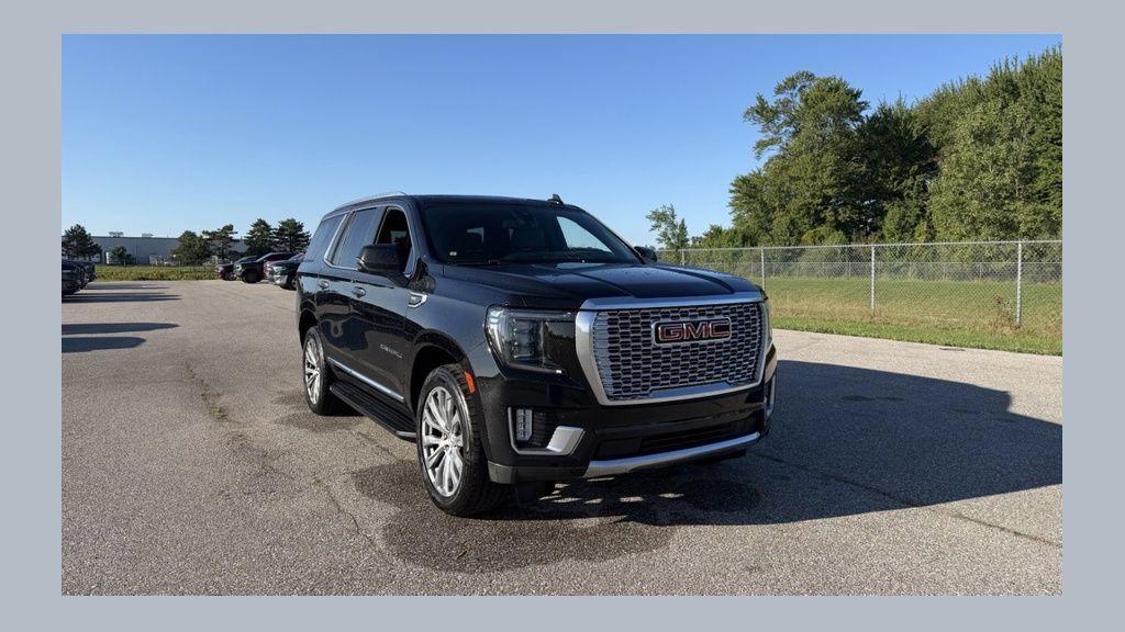 Used 2021 GMC Yukon Denali AWD/4WD image 1