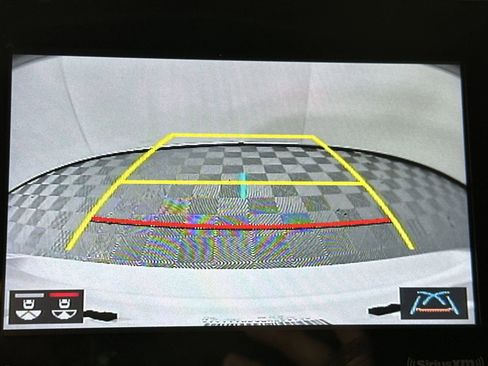 Used 2024 Toyota Camry SE w/ Convenience Package image 17