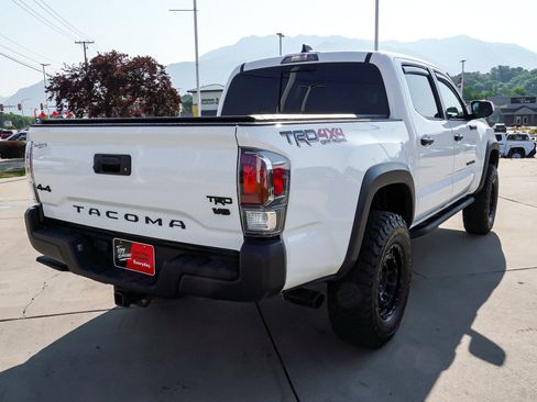 Certified 2023 Toyota Tacoma TRD Off-Road AWD/4WD image 8