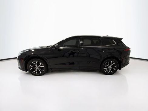 Certified 2025 Toyota Crown Signia AWD/4WD image 4