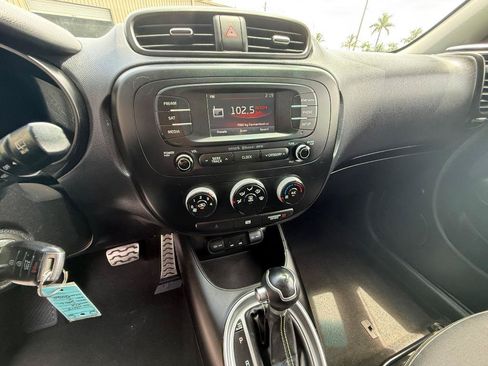 Used 2014 Kia Soul + w/ UVO w/Eservices Package FWD image 13