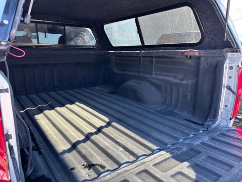 Used 2018 Chevrolet Colorado W/T image 40