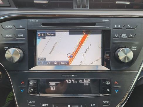 Used 2016 Toyota Avalon Touring image 16