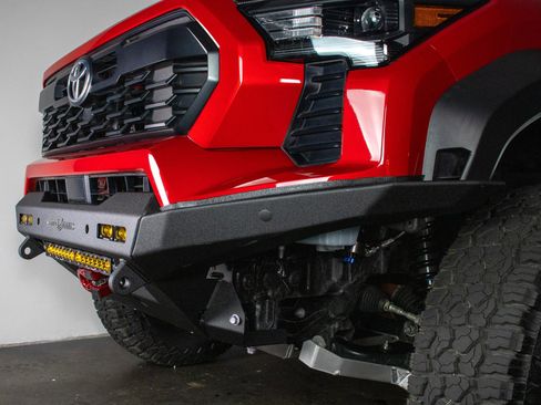 Used 2025 Toyota Tacoma TRD Off-Road image 14