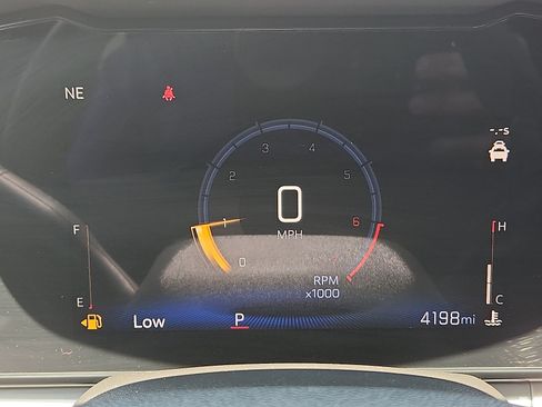 Used 2026 Chevrolet Trax LT FWD image 18