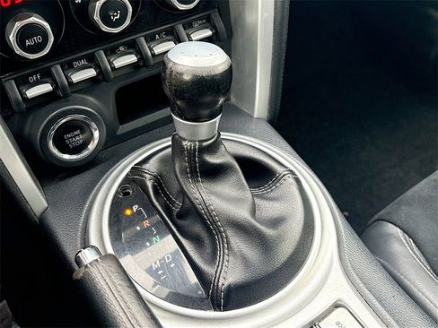 Used 2019 Toyota 86 image 16