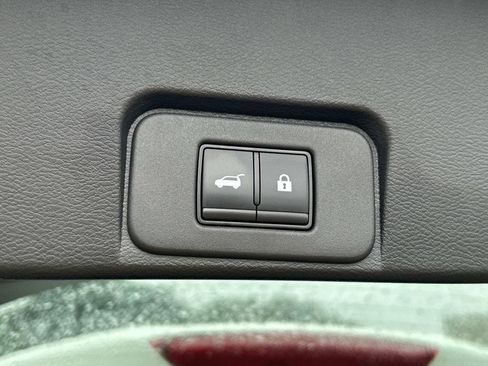 Certified 2023 Nissan Rogue SV w/ SV Premium B Package AWD/4WD image 12