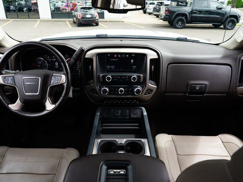 Used 2016 GMC Sierra 2500 Denali w/ Duramax Plus Package AWD/4WD image 8