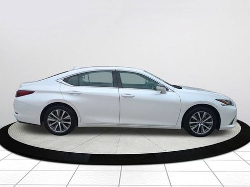 Used 2019 Lexus ES 350 w/ Accessory Package 2 FWD image 2