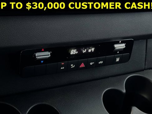 New 2024 Mercedes-Benz eSprinter 170 Cargo image 17