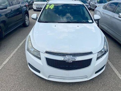 Used 2014 Chevrolet Cruze LT FWD image 15