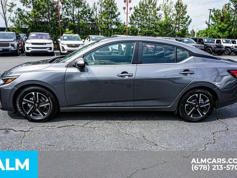 Used 2024 Nissan Sentra SV FWD image 6