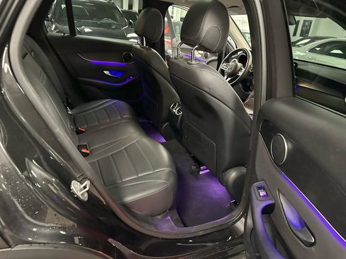 Used 2020 Mercedes-Benz GLC 300 4MATIC image 36