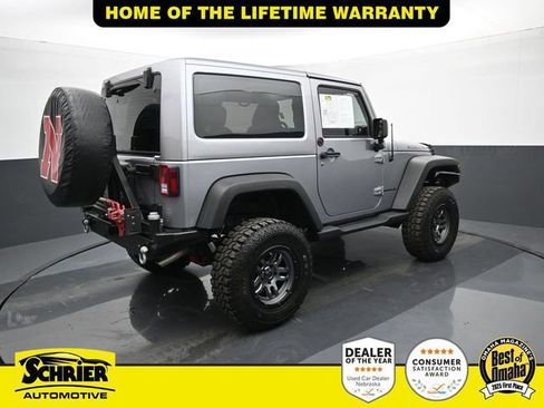 Used 2016 Jeep Wrangler Rubicon w/ Power Convenience Group image 17