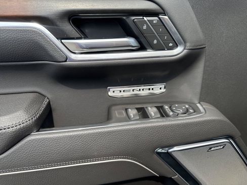 New 2026 GMC Sierra 1500 Denali AWD/4WD image 18