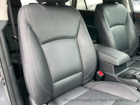 Used 2018 Subaru Outback 2.5i Limited AWD/4WD image 17