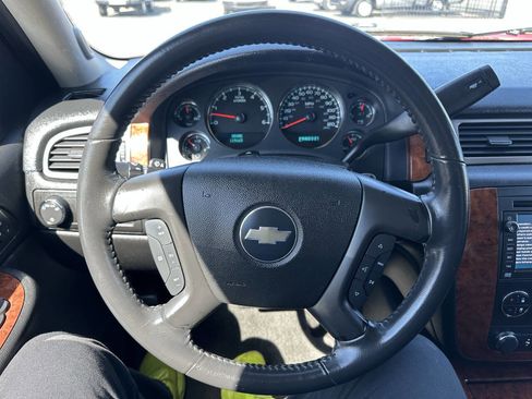 Used 2008 Chevrolet Avalanche LTZ w/ LTZ Preferred Equipment Group RWD image 18