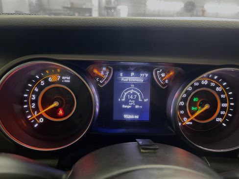 Used 2019 Jeep Wrangler Unlimited Sport S AWD/4WD image 21