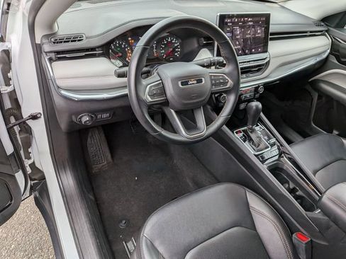 Certified 2022 Jeep Compass Limited AWD/4WD image 13