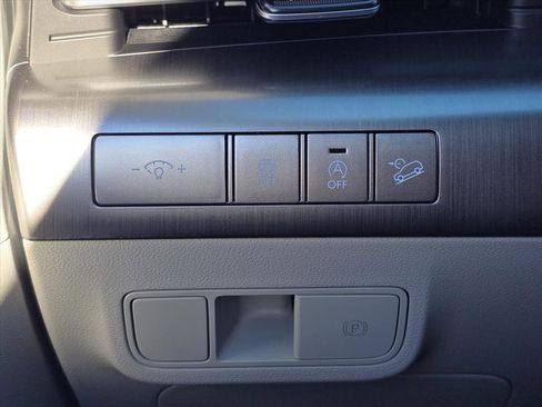 New 2026 Hyundai Kona SE image 19