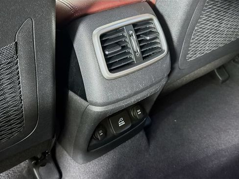 Used 2017 Kia Sorento SX AWD/4WD image 26