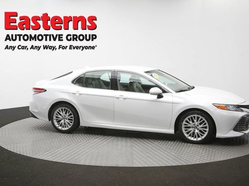 Used 2019 Toyota Camry XLE w/ Carpet Mat Package FWD image 48