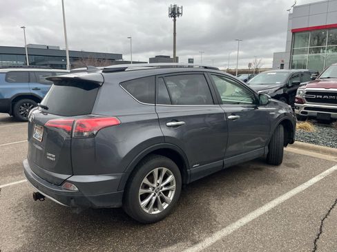 Used 2017 Toyota RAV4 Limited image 5